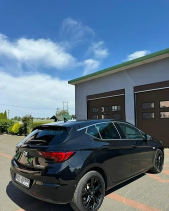 Opel Astra cena 55900 przebieg: 151876, rok produkcji 2019 z Koło małe 742